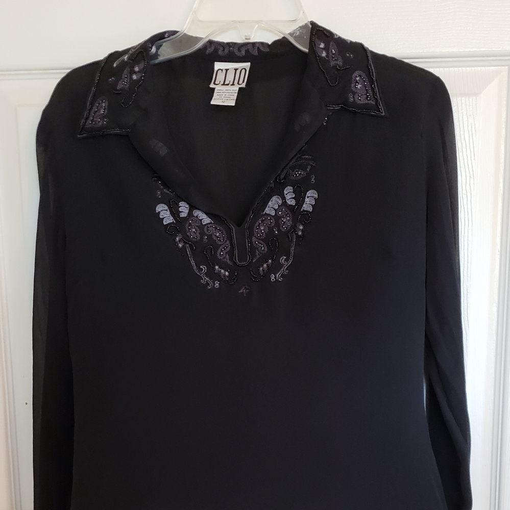 ♥3 for $10 CLIO V neck 100% silk shell